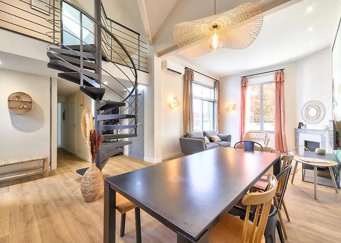 Villa Maison Type Archonnaise Rénovée à Proximité De Bordeaux